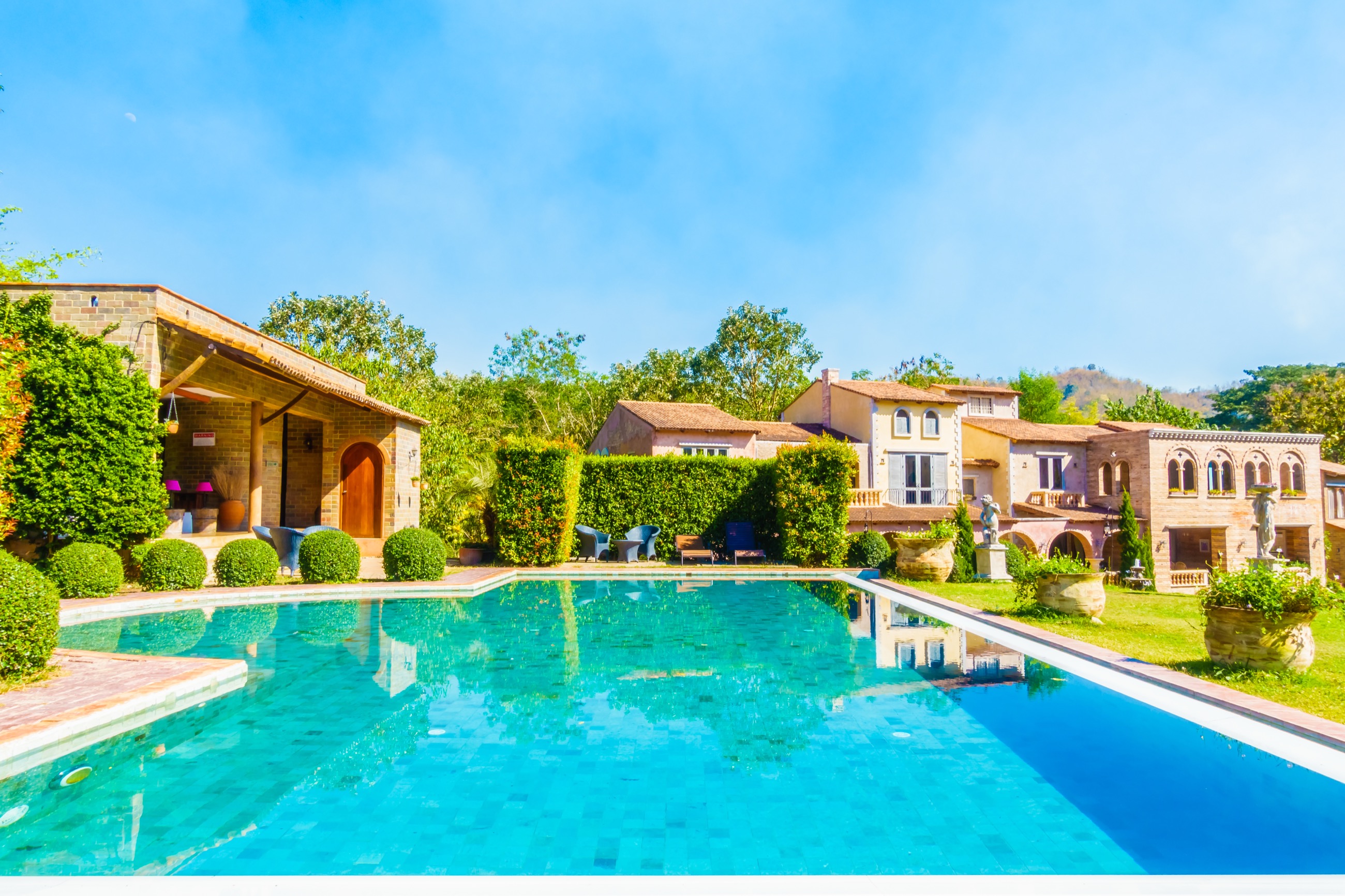 Maison de charme avec piscine, gérée en location courte durée
